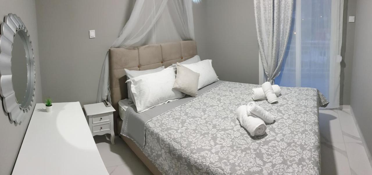Diamond Lux Apartment PalaiónTsiflíkion Zewnętrze zdjęcie